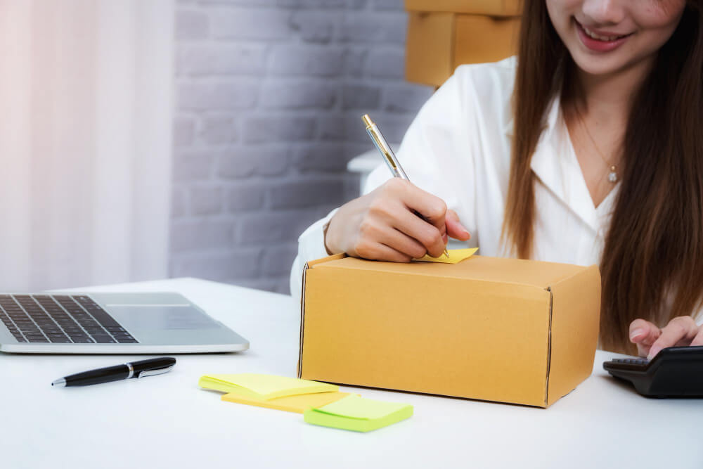 affordable custom mailers Australia